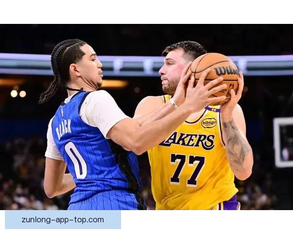 火湖大战湖人团结沟通火箭各自为战遭名嘴怒批